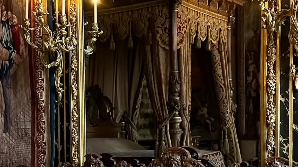 Anne d’Autriche's bedroom in the Château de Fontainebleau