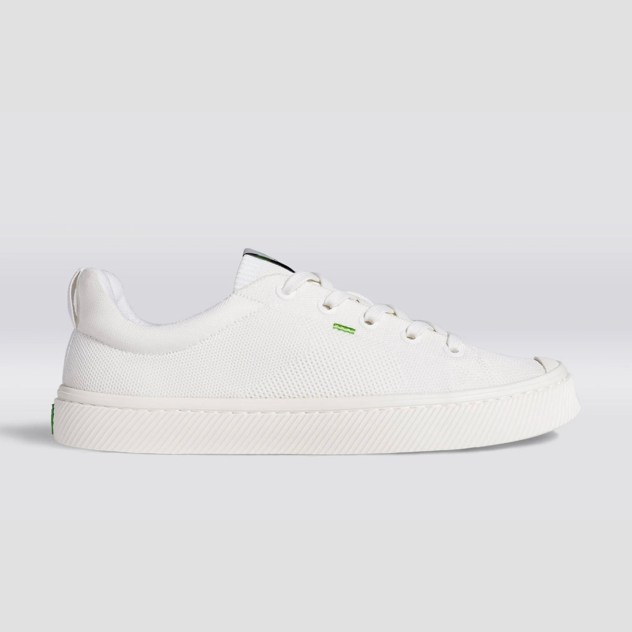Cariuma IBI Low Knit Sneaker in Off White