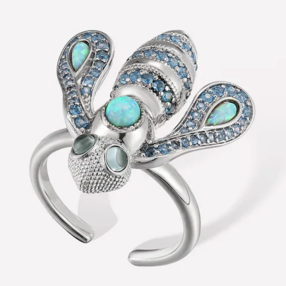 Retro Chic Honey Bee Ring
