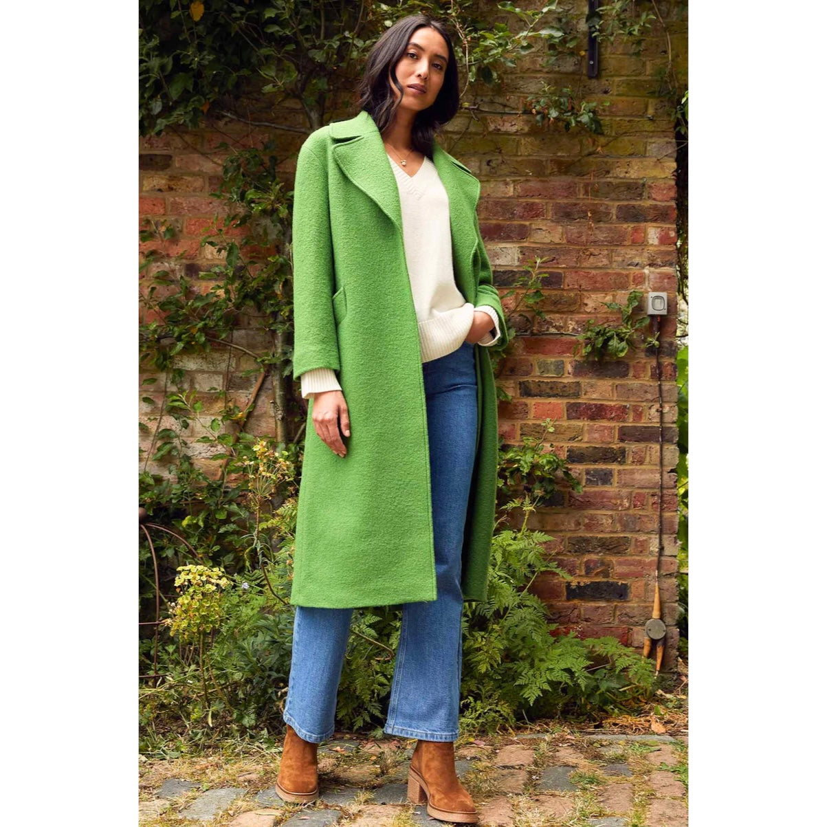 ASPIGA Ladies Wool Coat in Green