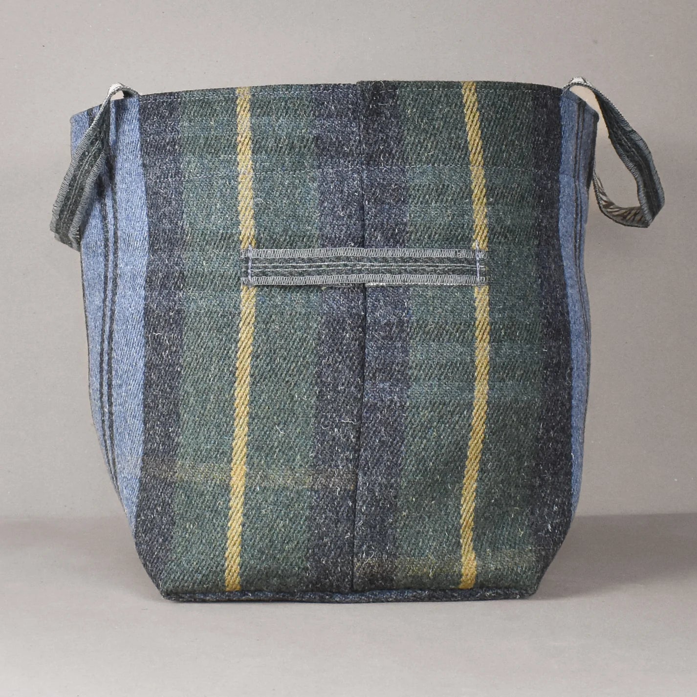 Anta Brodick Log Bag