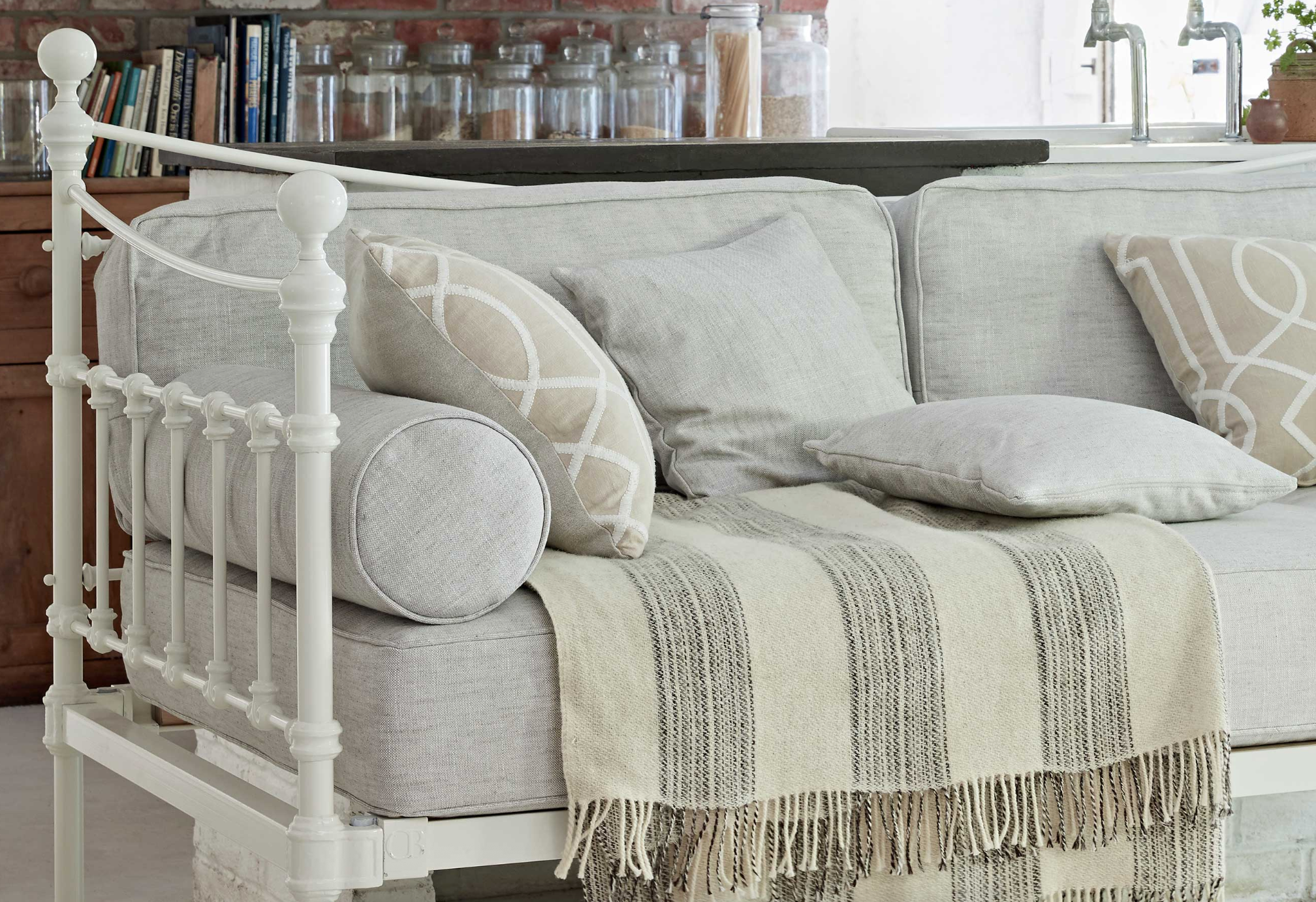 Cornish Bed Company Pencarrow Painted Metal Daybed