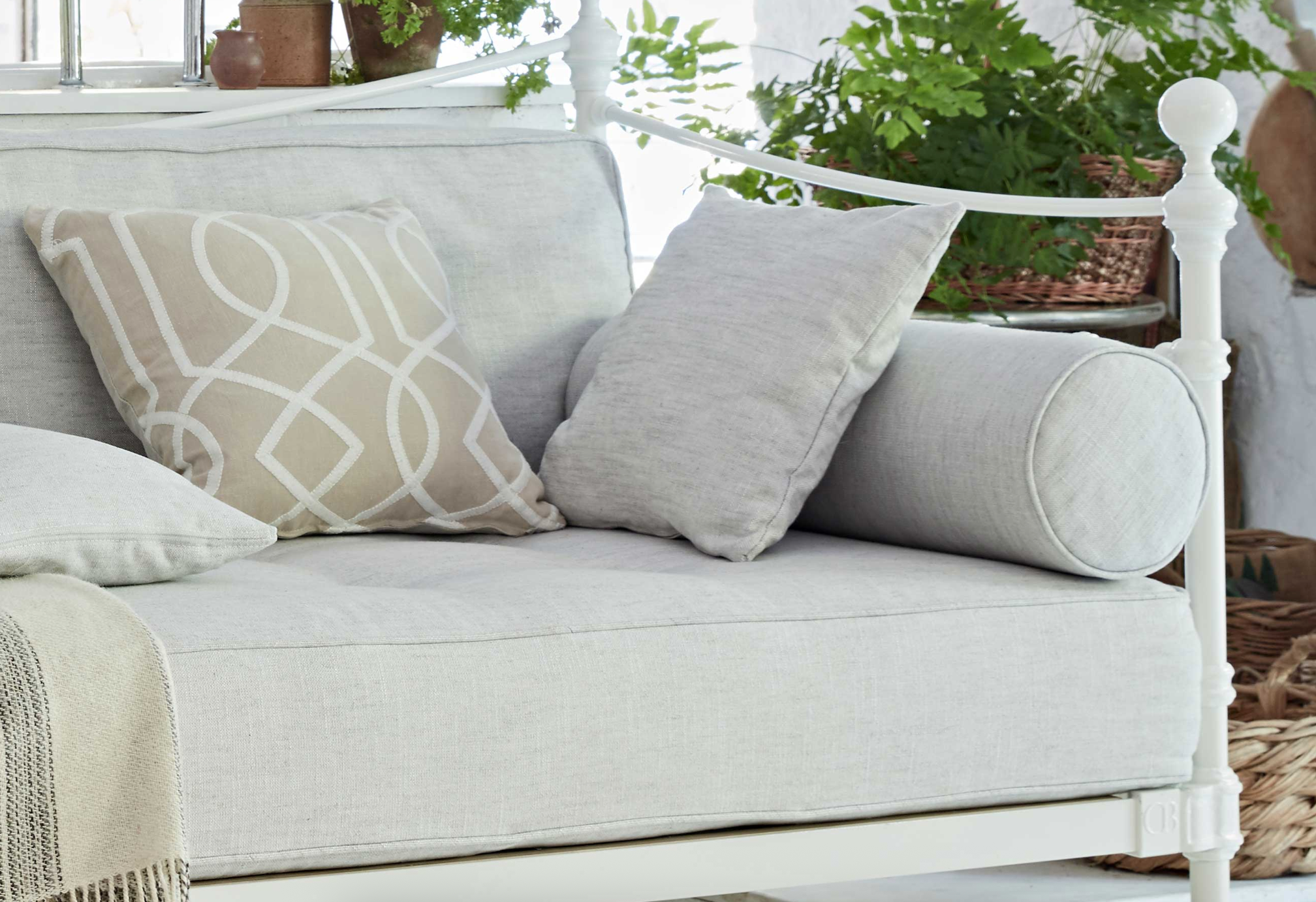 Cornish Bed Company Pencarrow Painted Metal Daybed