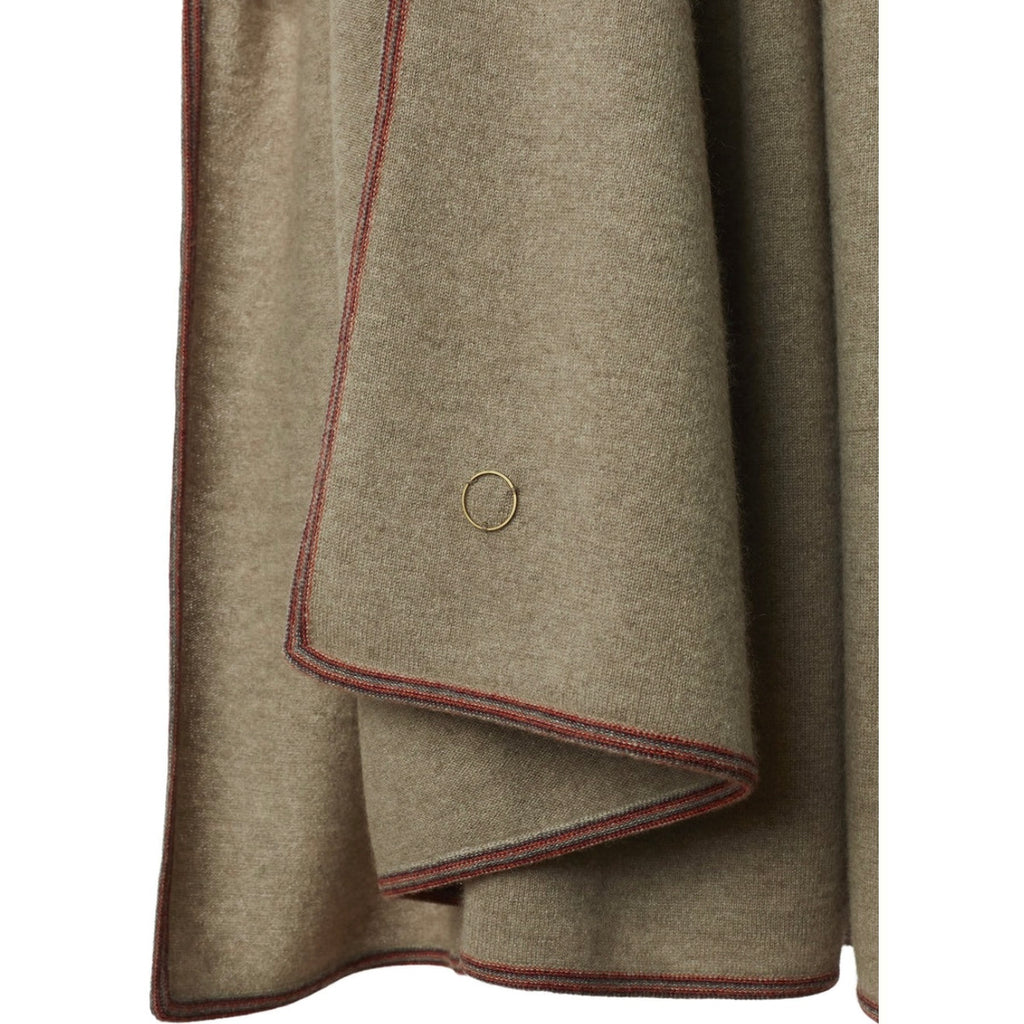 Oyuna Toscani Cashmere Throw in Taupe