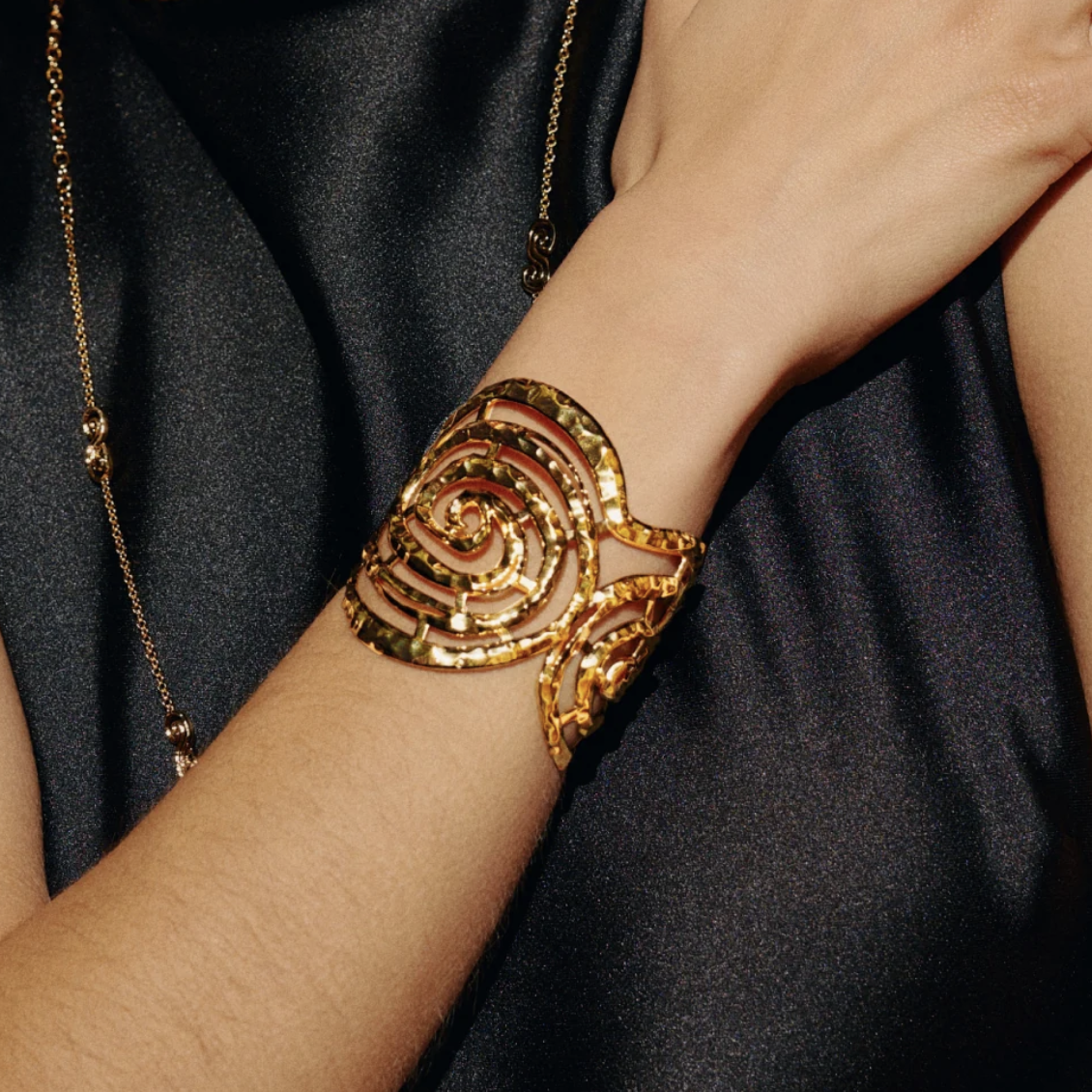 Retro Chic Mono Spiral Cuff - Adjustable