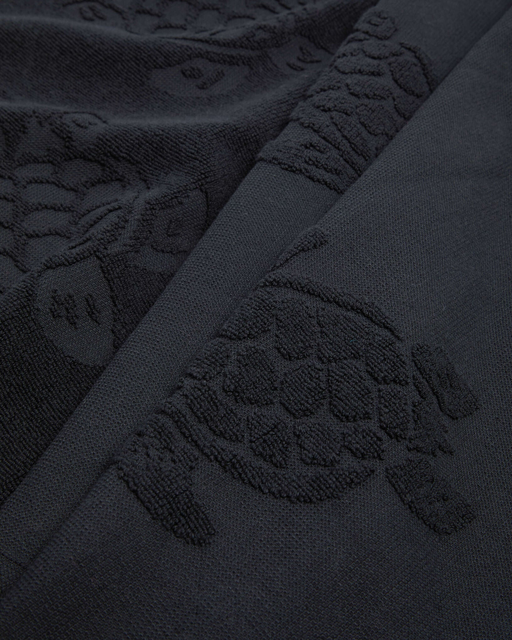Vilebrequin Beach Towel In Organic Cotton Turtles Jacquard in Black
