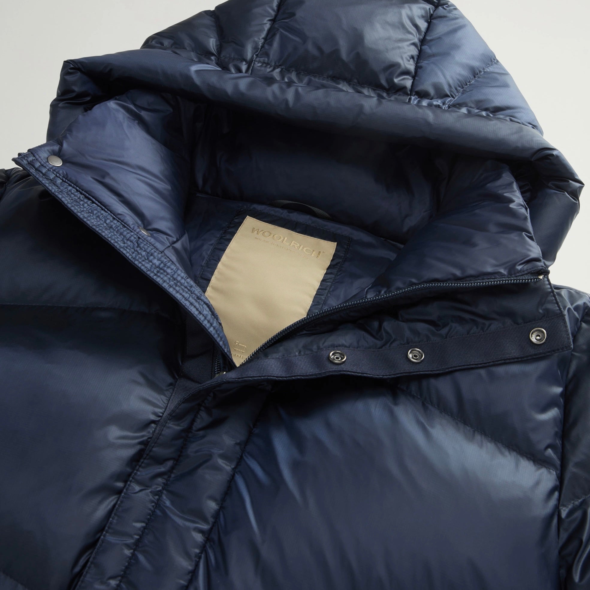 Woolrich Recycled Pertex Quantum Nylon Down Jacket with Hood Woolrich Recycled Pertex Quantum Nylon Down Jacket with Hood