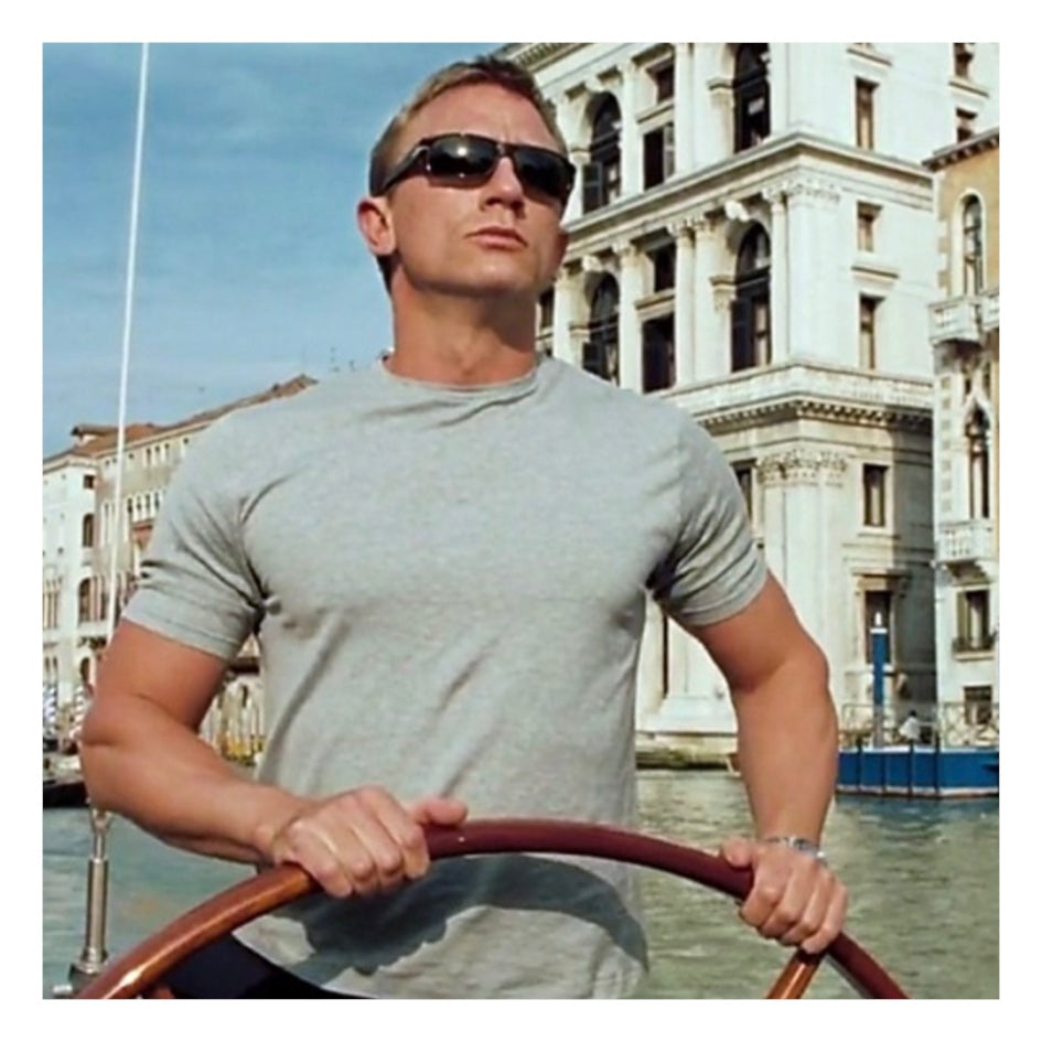 Daniel Craig as James Bond in Casino Royale wearing Sunspel Men's Organic Cotton Riviera T-Shirt in Melange Grey